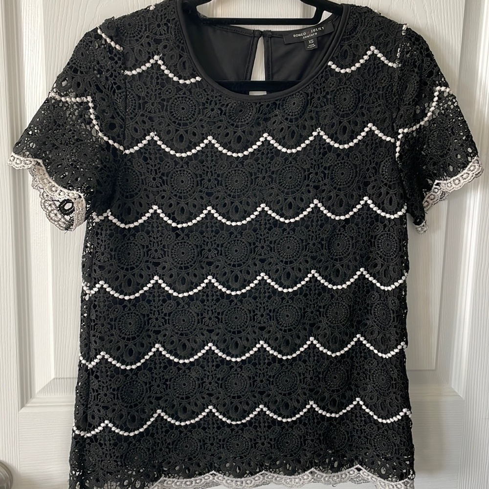 Romeo & Juliet Couture Black and White Lace Top